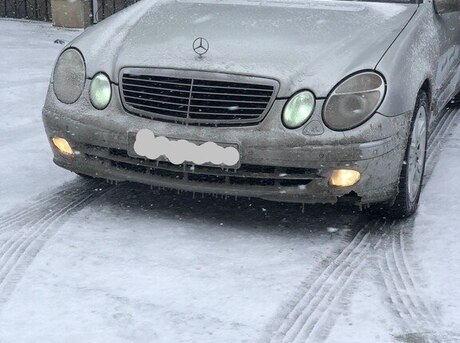 Mercedes E 270 2003