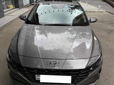Hyundai Elantra 2023