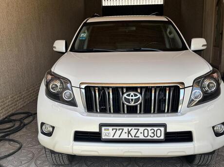 Toyota Land Cruiser Prado 2011