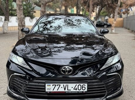Toyota Camry 2021