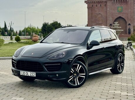 Porsche Cayenne GTS 2014