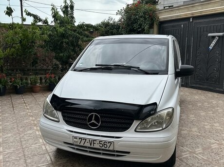 Mercedes Vito 115 2010