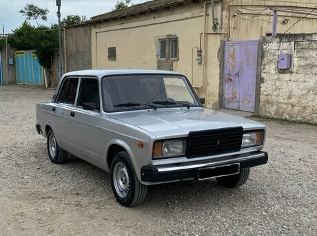 LADA (VAZ) 2107