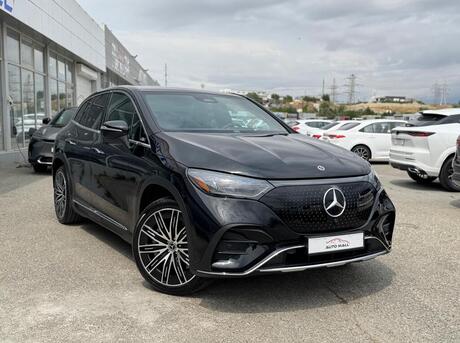 Mercedes EQE 350+ SUV