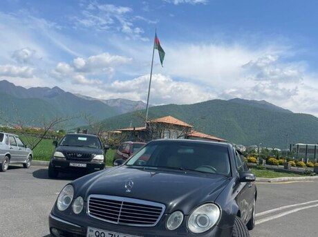 Mercedes E 270 2003