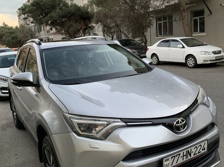 Toyota RAV4 2017
