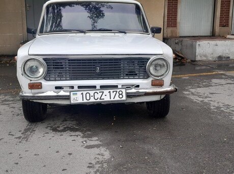 LADA (VAZ) 21011 1984