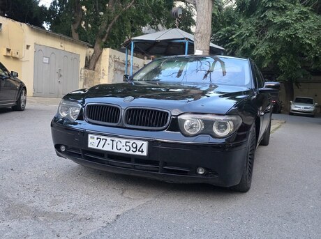 BMW 745