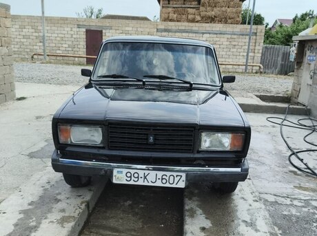 LADA (VAZ) 2107 2011