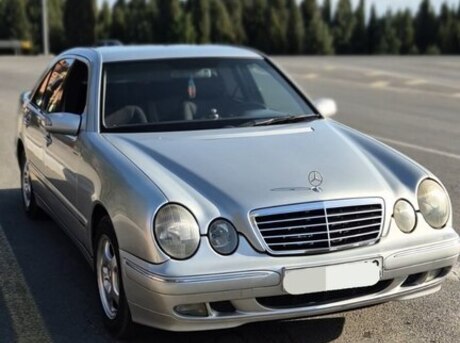 Mercedes E 270 2001