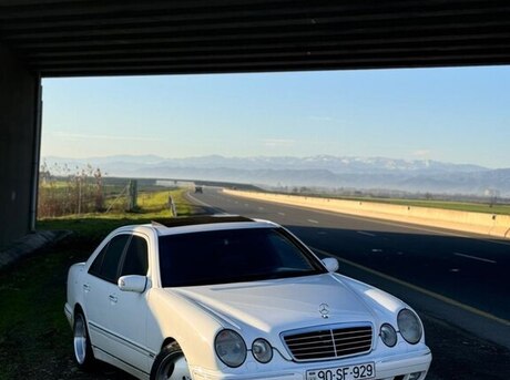 Mercedes E 320 2000