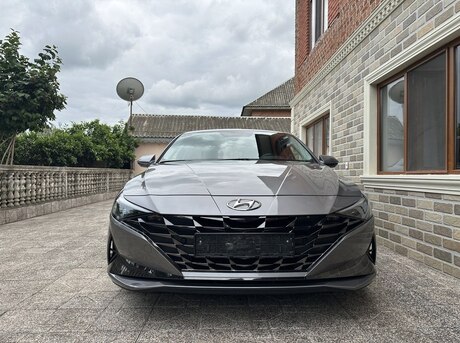 Hyundai Elantra 2021