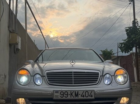 Mercedes E 240 2002