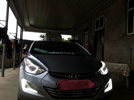 Hyundai Elantra 2015
