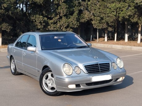 Mercedes E 320 2001