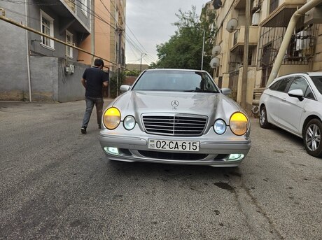 Mercedes E 240 2000