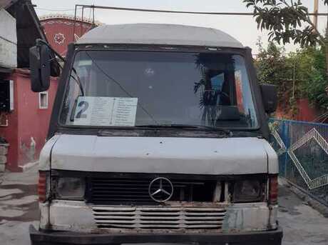 Mercedes 208 D 1993