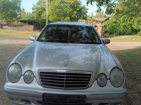 Mercedes E 200 2000