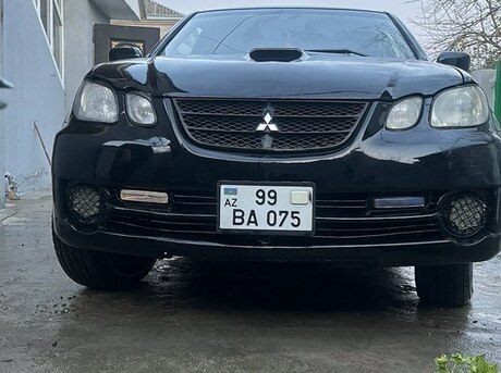 Mitsubishi Airtrek 2002