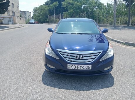 Hyundai Sonata 2011