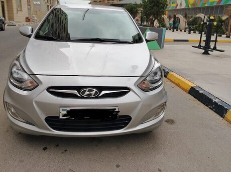 Hyundai Accent 2012