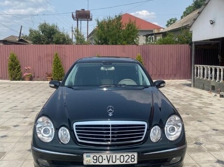 Mercedes E 240 2003