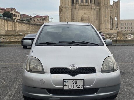 Toyota Vitz 2000