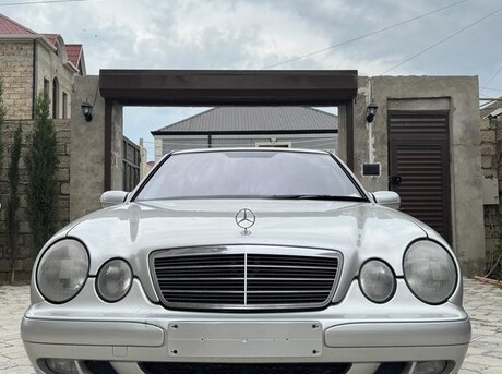 Mercedes E 220 d 2001