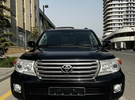 Toyota Land Cruiser 2013