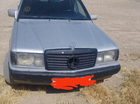 Mercedes 190 1990