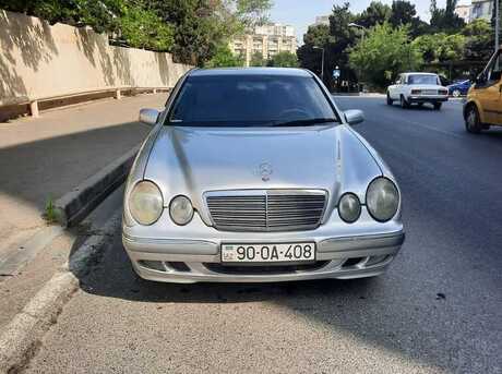Mercedes E 220 d 2000