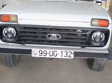 LADA (VAZ) Niva 2011