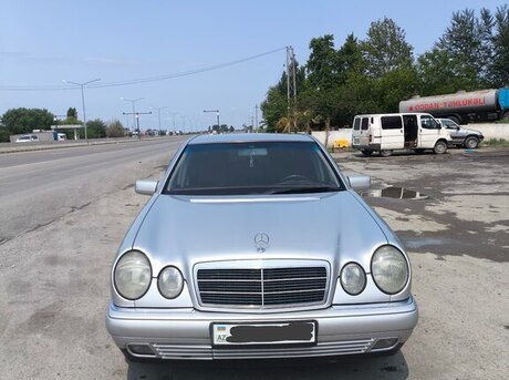 Mercedes E 200 1999