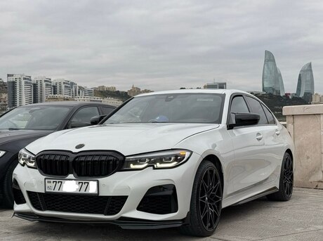 BMW 330 2019
