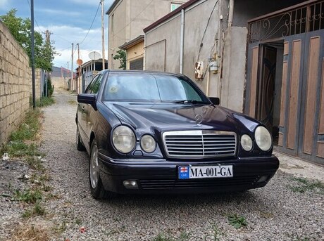 Mercedes E 240 1998