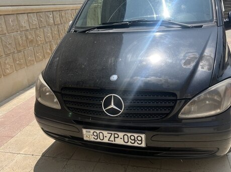 Mercedes Viano