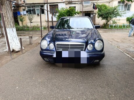 Mercedes E 220 d 1998
