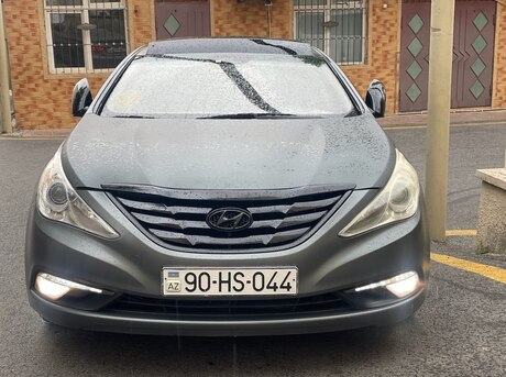 Hyundai Sonata 2011