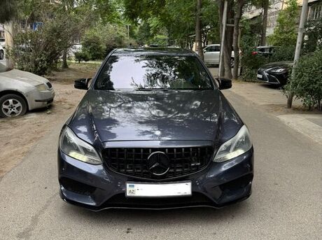Mercedes E 250 4MATIC 2013