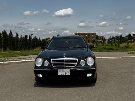 Mercedes E 320 2001