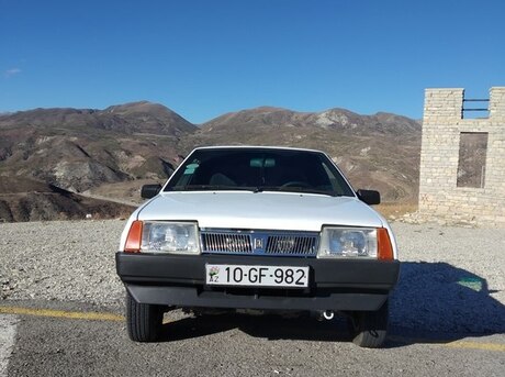 LADA (VAZ) 21099 2000