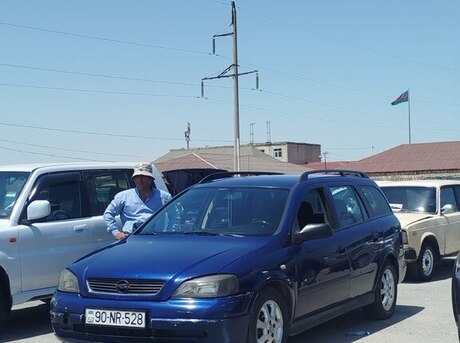 Opel Astra 2003