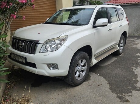 Toyota Land Cruiser Prado 2013
