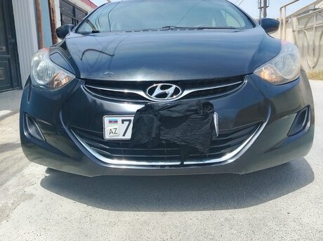Hyundai Elantra 2011