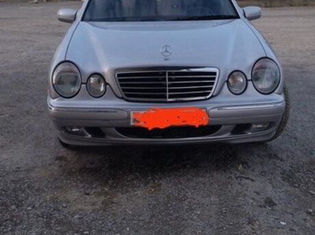 Mercedes E 220 2001