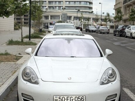 Porsche Panamera S
