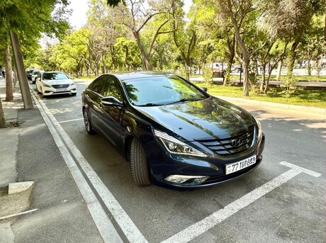 Hyundai Sonata 2010