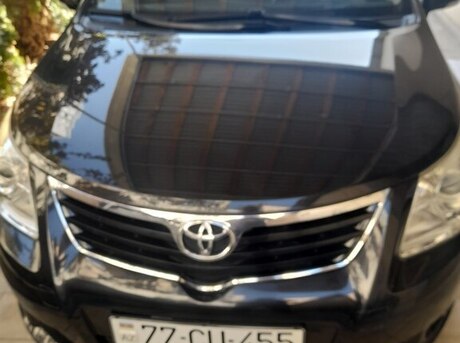 Toyota Avensis 2012