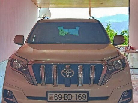 Toyota Land Cruiser Prado 2014