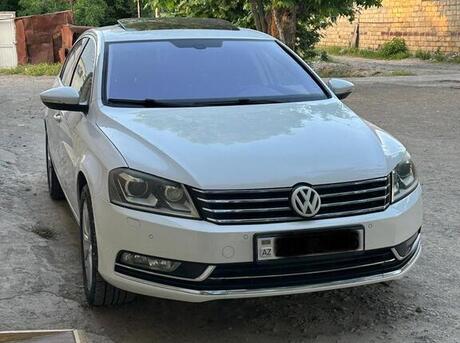 Volkswagen Passat 2011